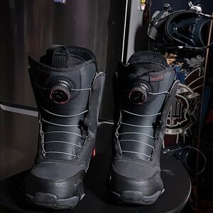 Burton Black Women’s Snow Boots